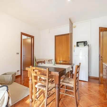 Nadia Flat - Terme - Parking - Wifi דירה